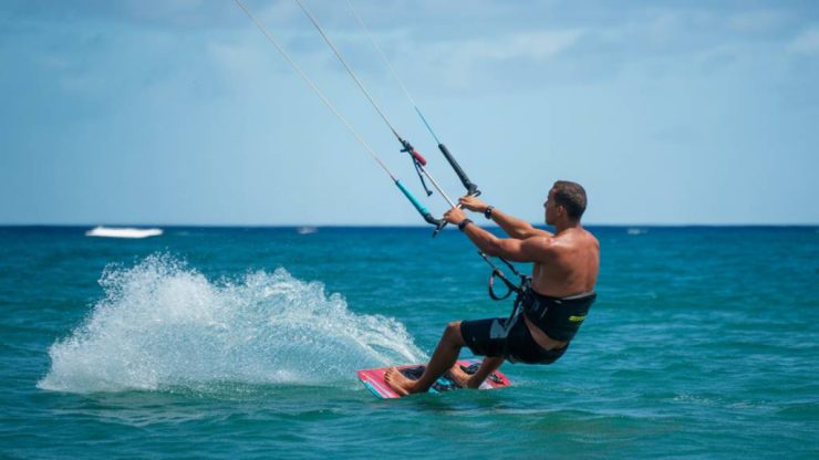 Os melhores destinos para a prática do kitesurf no litoral do Piauí